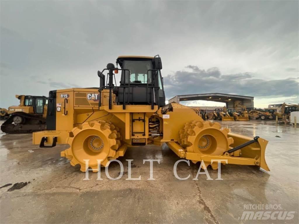 CAT 815 Augsnes blīvētāji