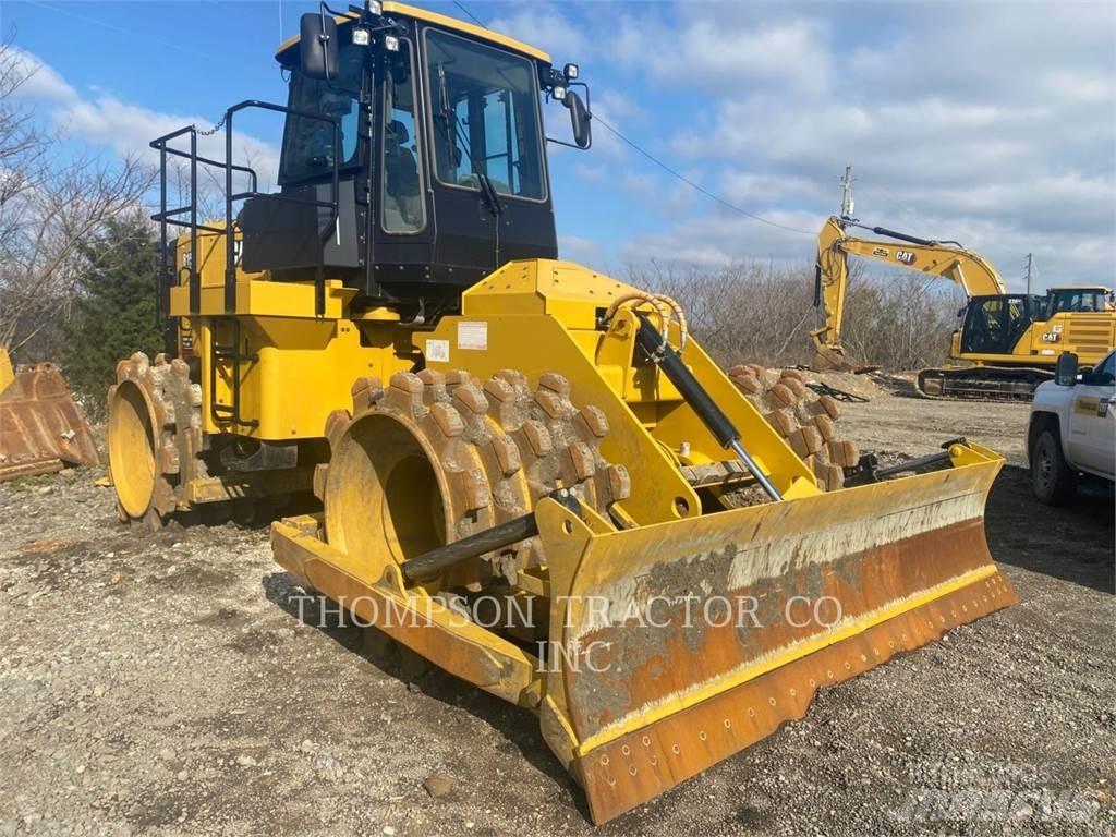 CAT 815 Augsnes blīvētāji