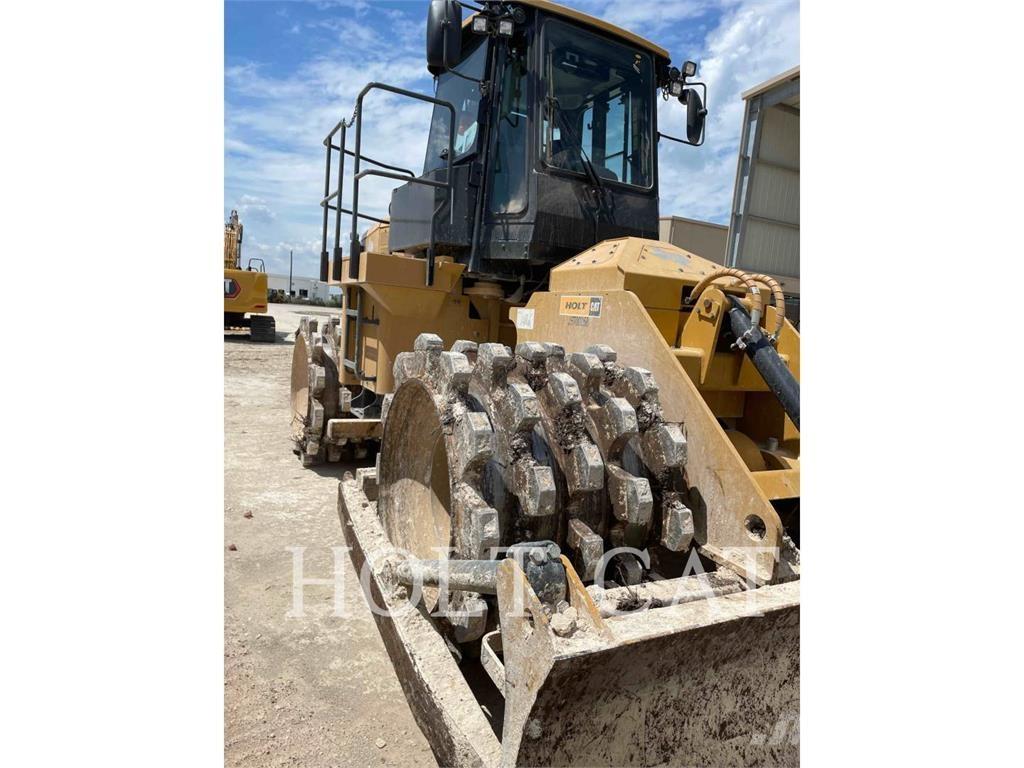 CAT 815 Augsnes blīvētāji