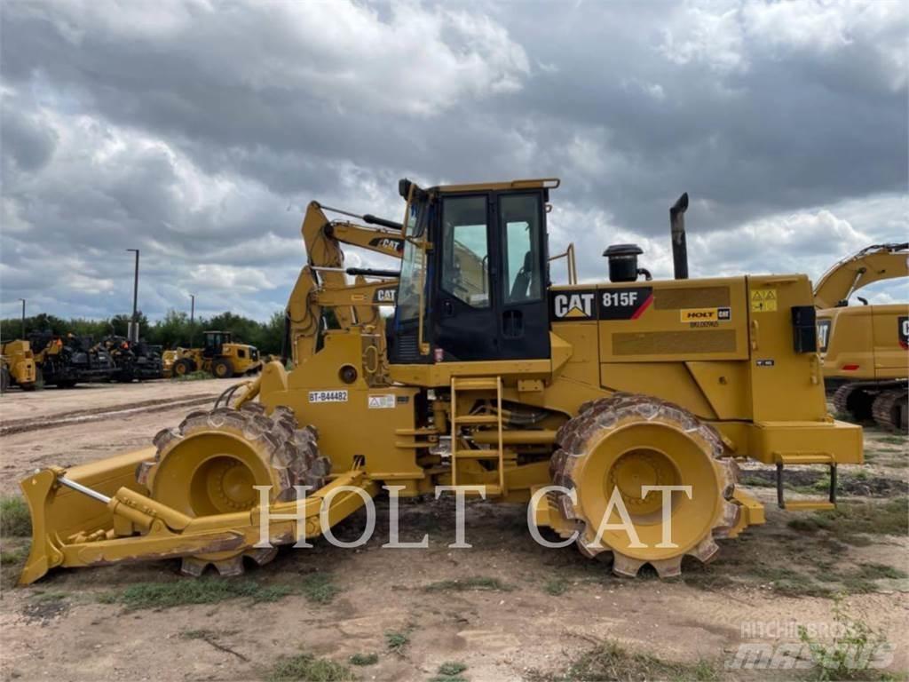 CAT 815F Augsnes blīvētāji