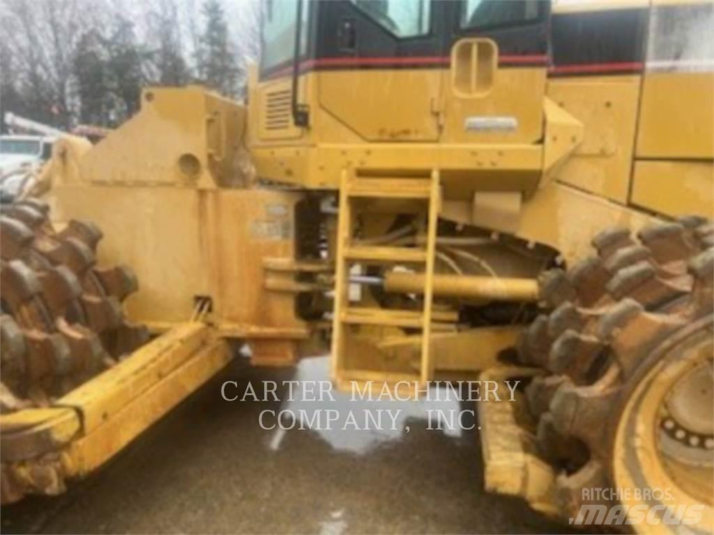 CAT 815F Riteņu buldozeri