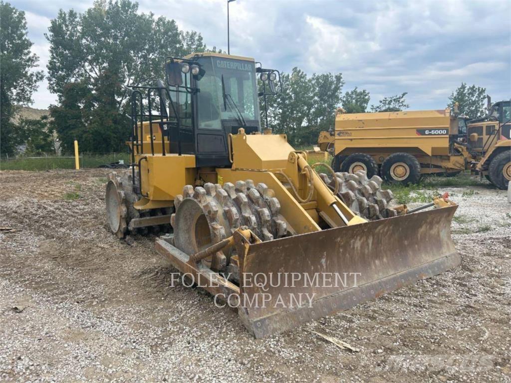 CAT 815F2 Augsnes blīvētāji