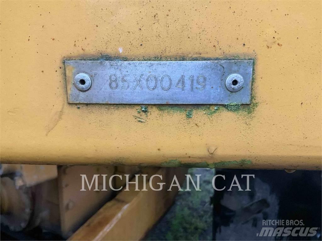 CAT 824C Iekrāvēji uz riteņiem