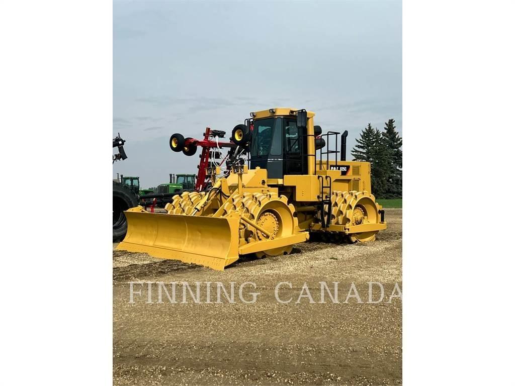 CAT 825C Augsnes blīvētāji