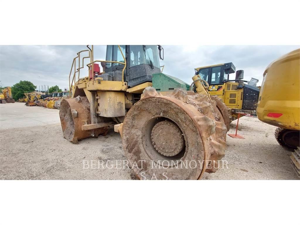 CAT 826G Riteņu buldozeri