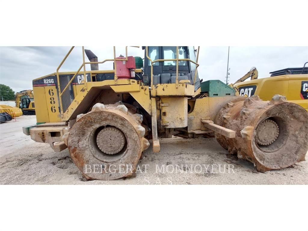 CAT 826G II Riteņu buldozeri