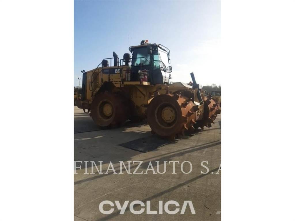 CAT 826K Augsnes blīvētāji