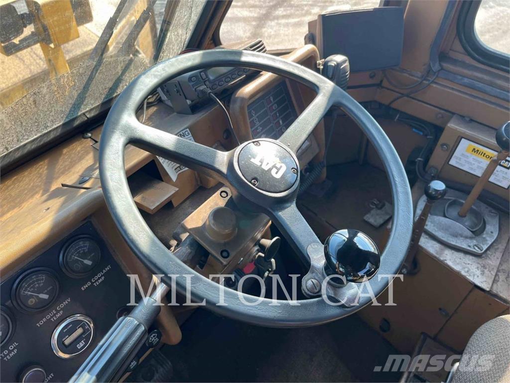 CAT 834B Riteņu buldozeri