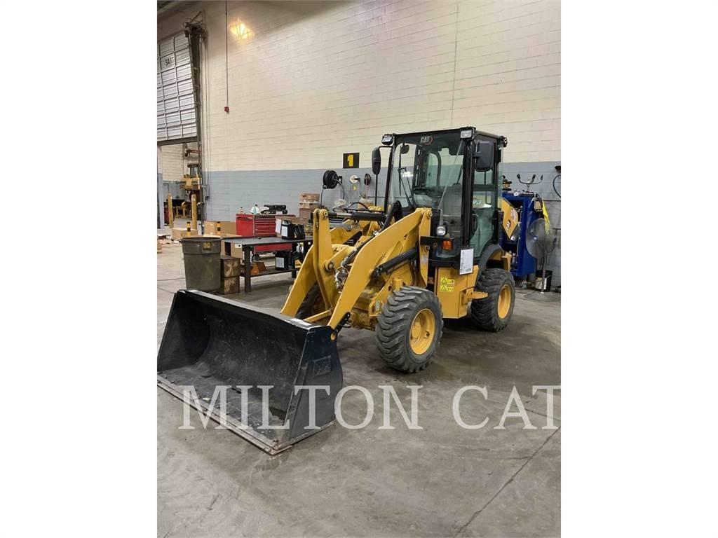 CAT 903D Iekrāvēji uz riteņiem