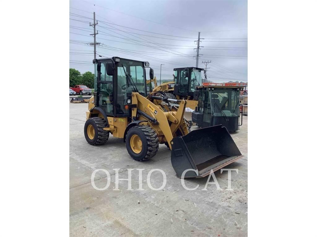 CAT 903D Iekrāvēji uz riteņiem