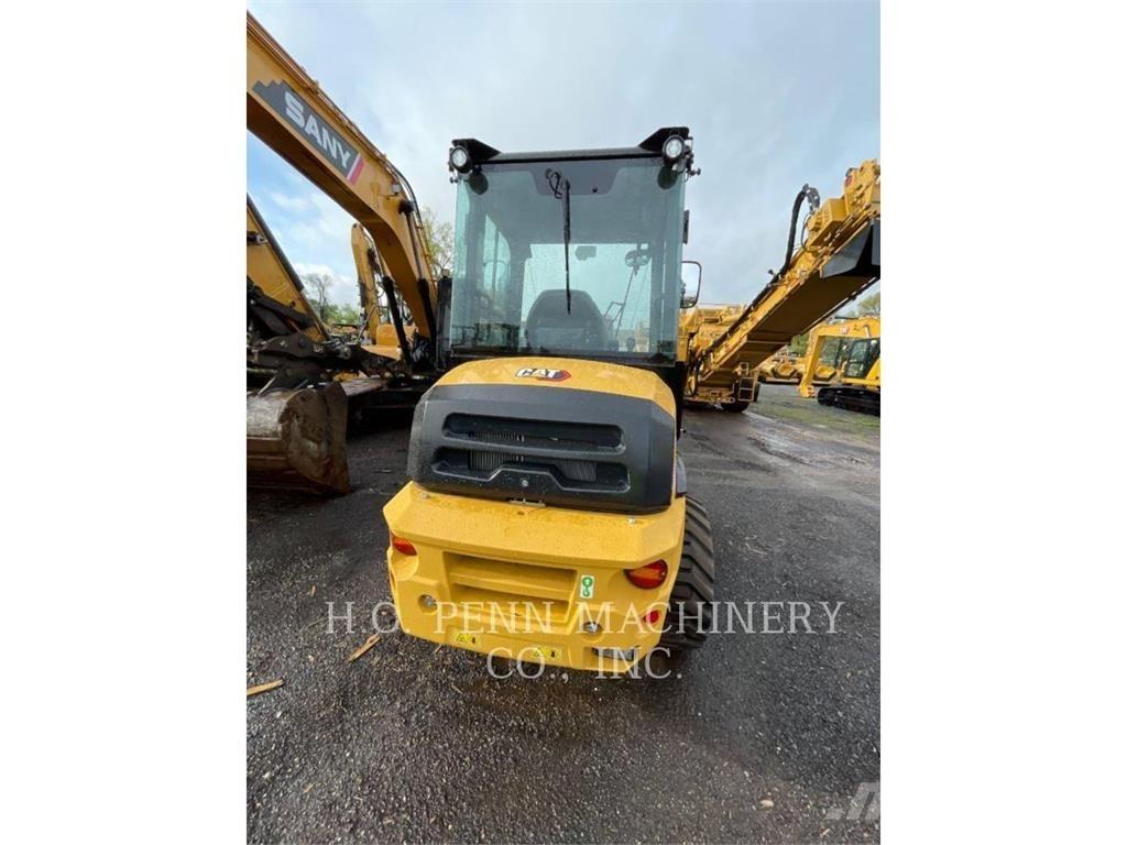 CAT 903D Iekrāvēji uz riteņiem