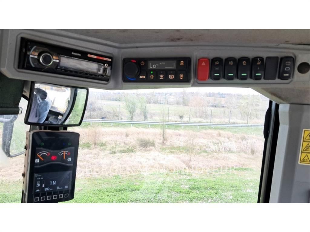 CAT 906 Iekrāvēji uz riteņiem