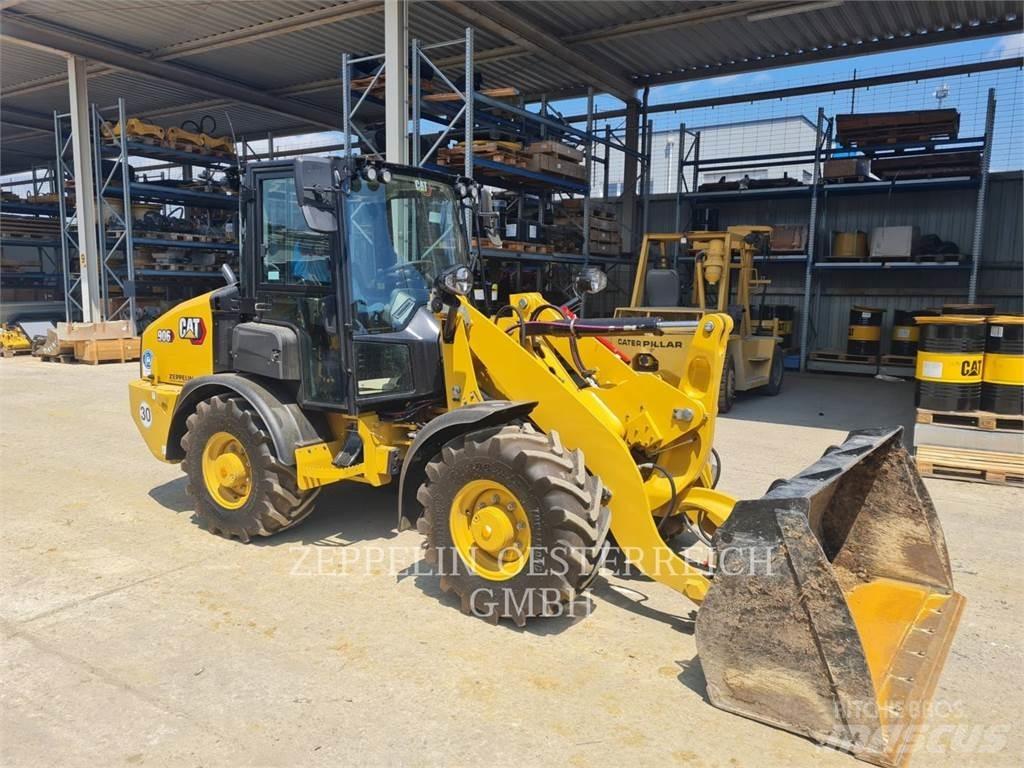 CAT 906-14 Iekrāvēji uz riteņiem