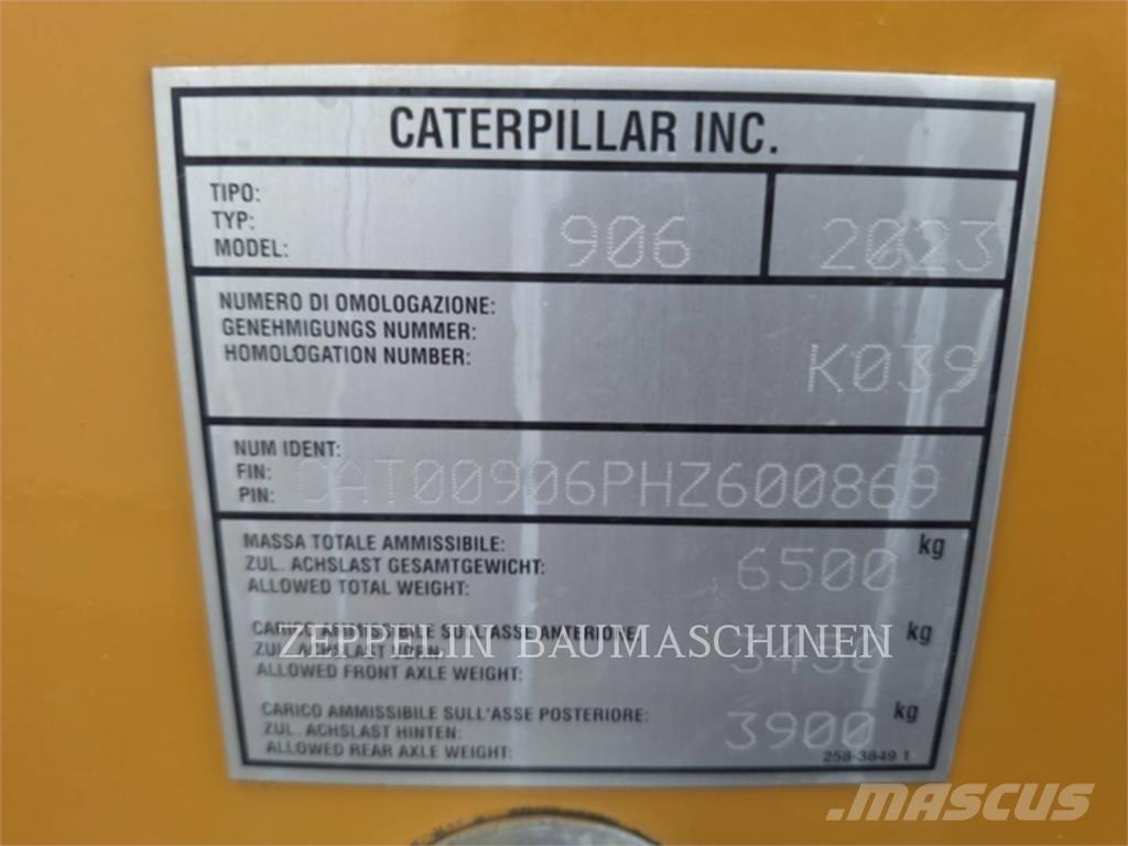 CAT 906-14 Iekrāvēji uz riteņiem