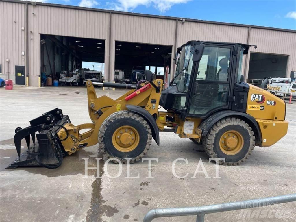 CAT 906 CAB Iekrāvēji uz riteņiem