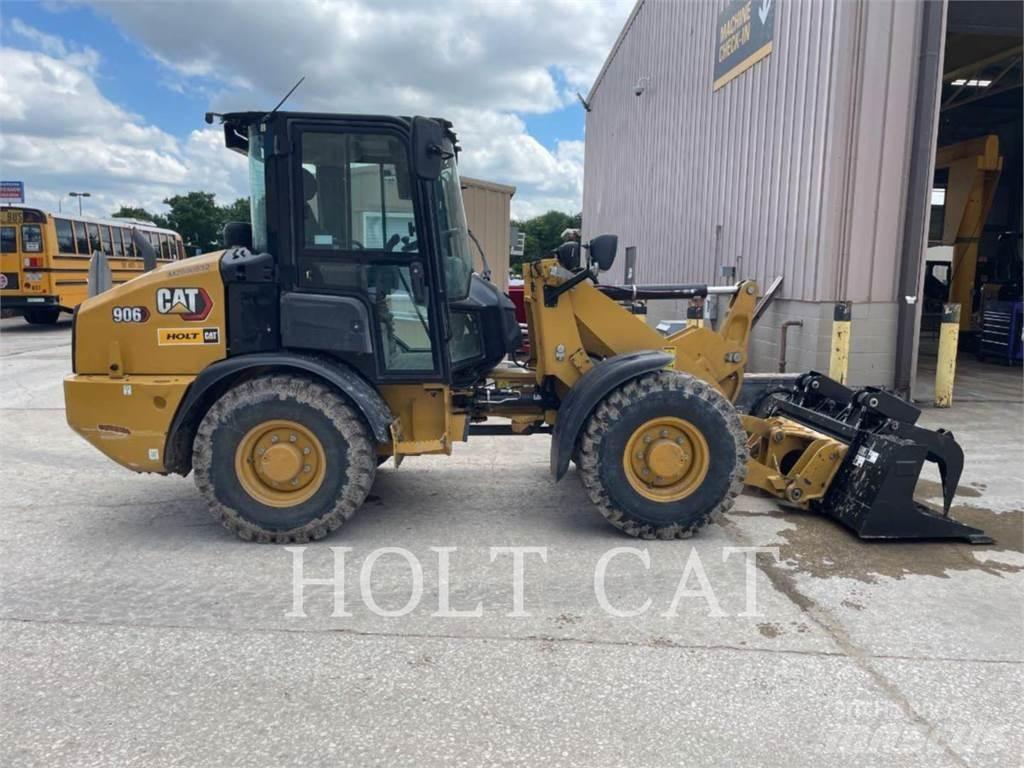 CAT 906 CAB Iekrāvēji uz riteņiem