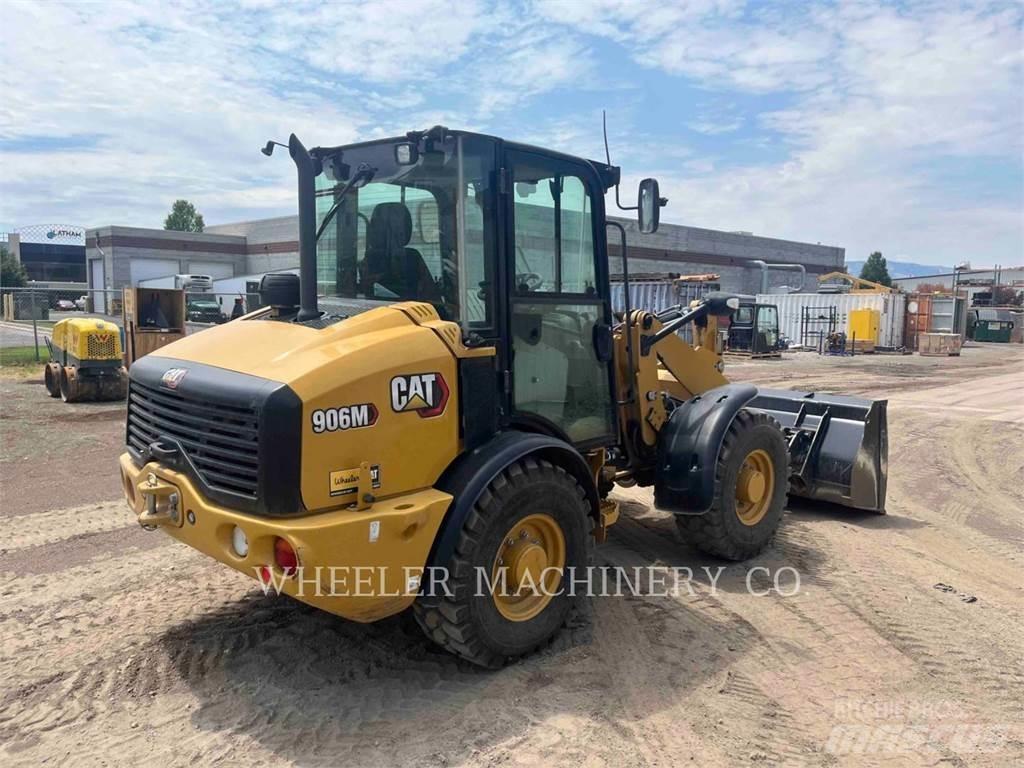 CAT 906M Iekrāvēji uz riteņiem