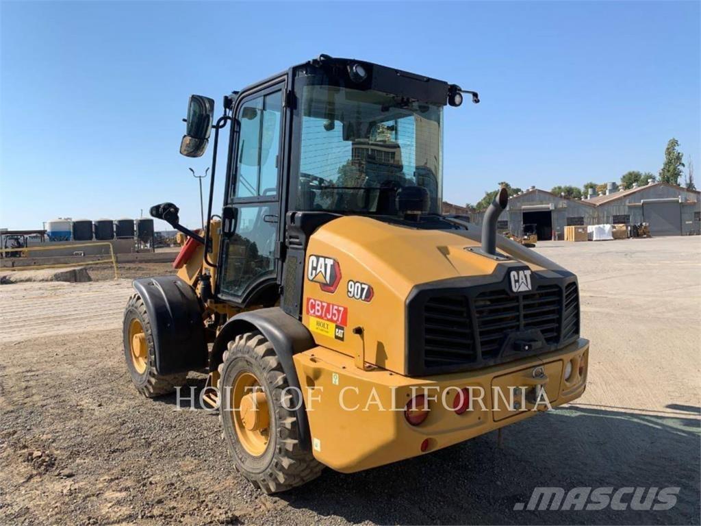 CAT 907-14 Iekrāvēji uz riteņiem