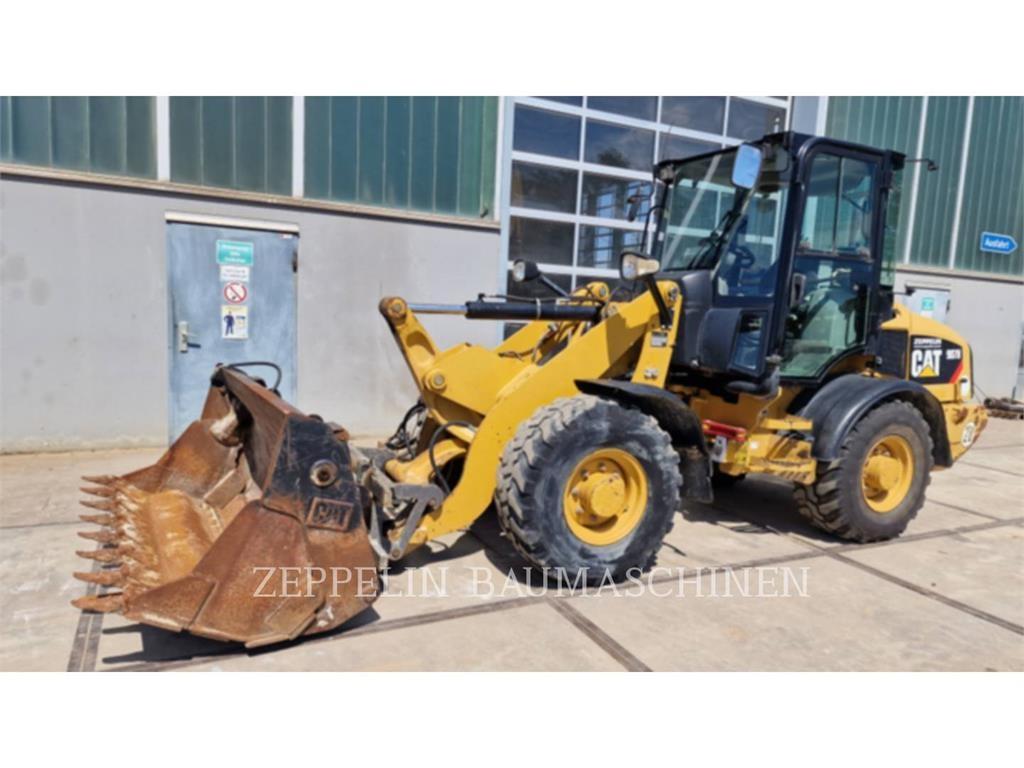 CAT 907H Iekrāvēji uz riteņiem