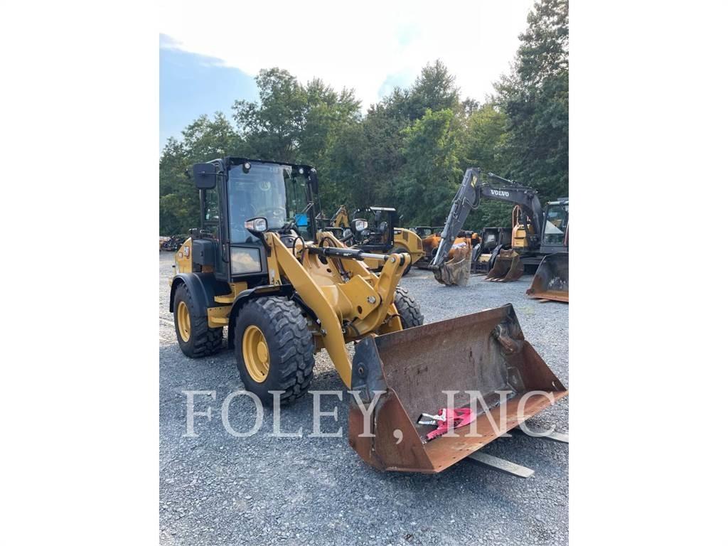 CAT 908-14 Iekrāvēji uz riteņiem