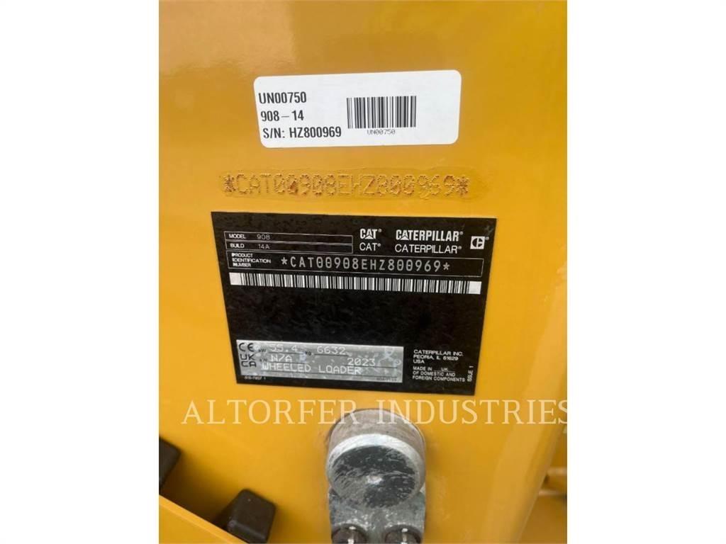CAT 908-14 Iekrāvēji uz riteņiem