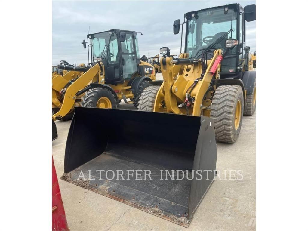 CAT 908-14 Iekrāvēji uz riteņiem