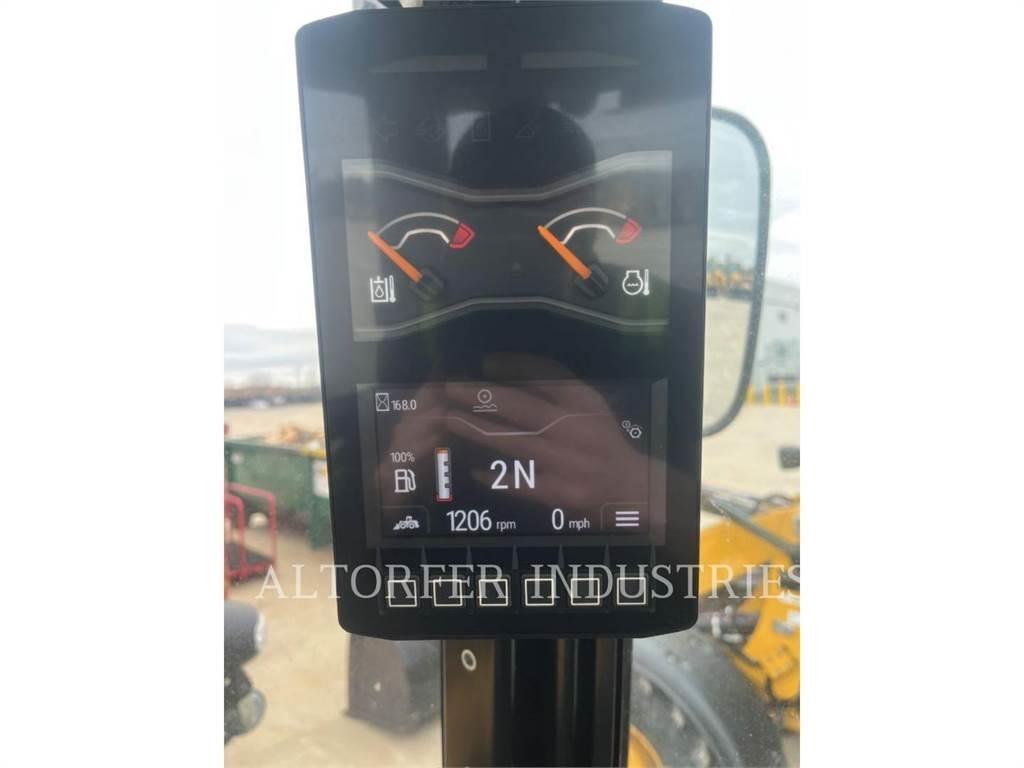 CAT 908-14 Iekrāvēji uz riteņiem
