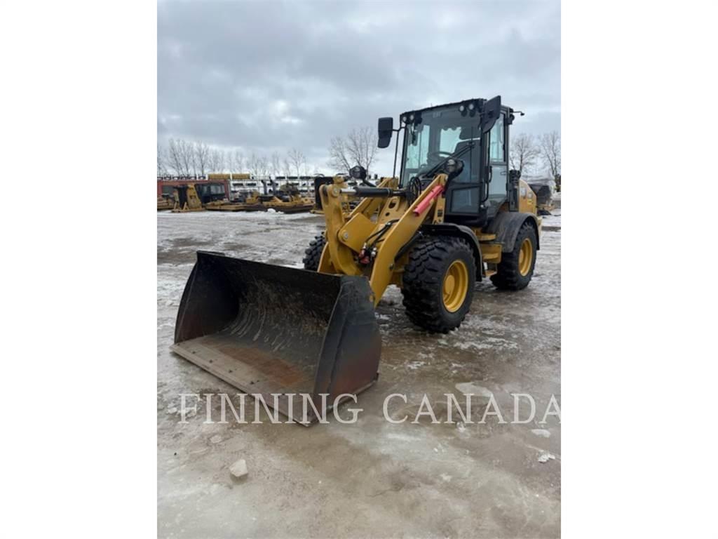 CAT 908-14 Iekrāvēji uz riteņiem