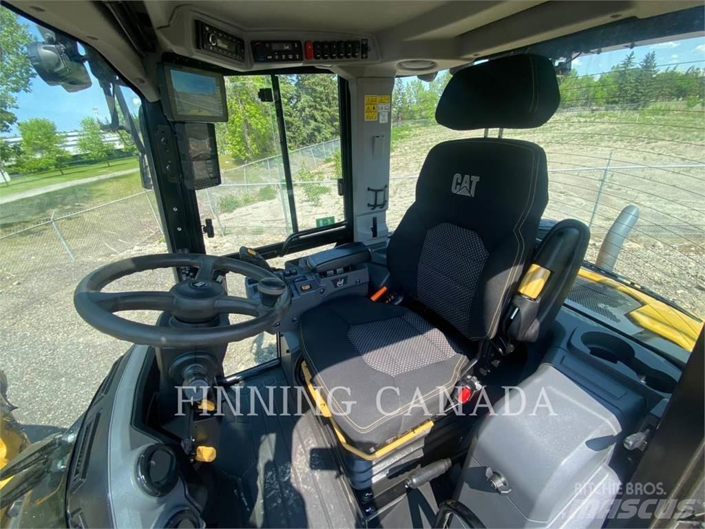 CAT 908-14 Iekrāvēji uz riteņiem