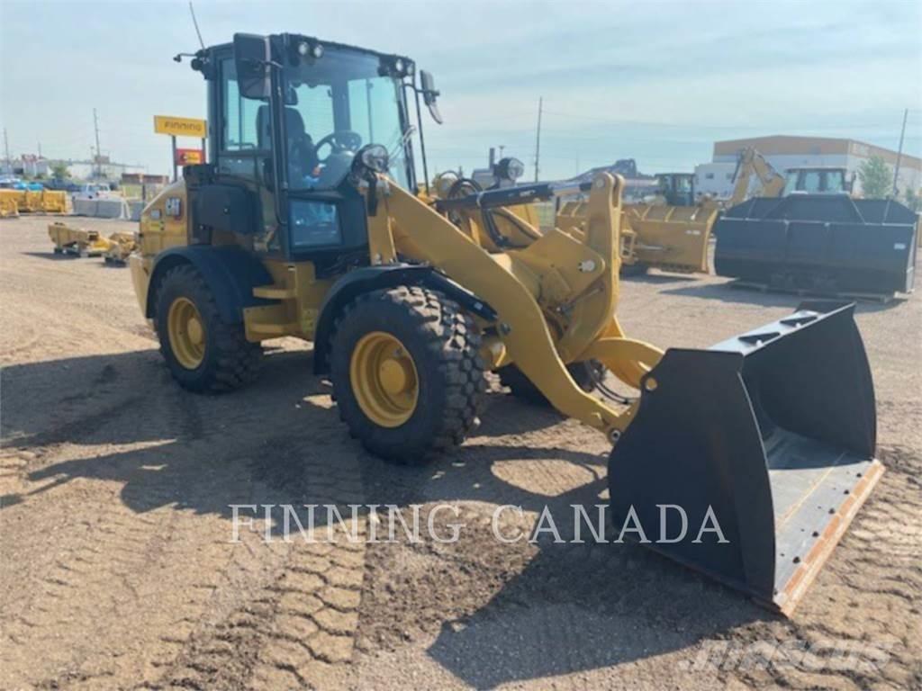 CAT 908-14 Iekrāvēji uz riteņiem