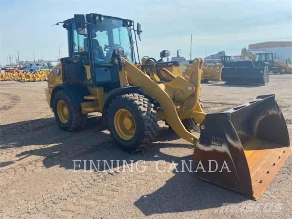 CAT 908-14 Iekrāvēji uz riteņiem