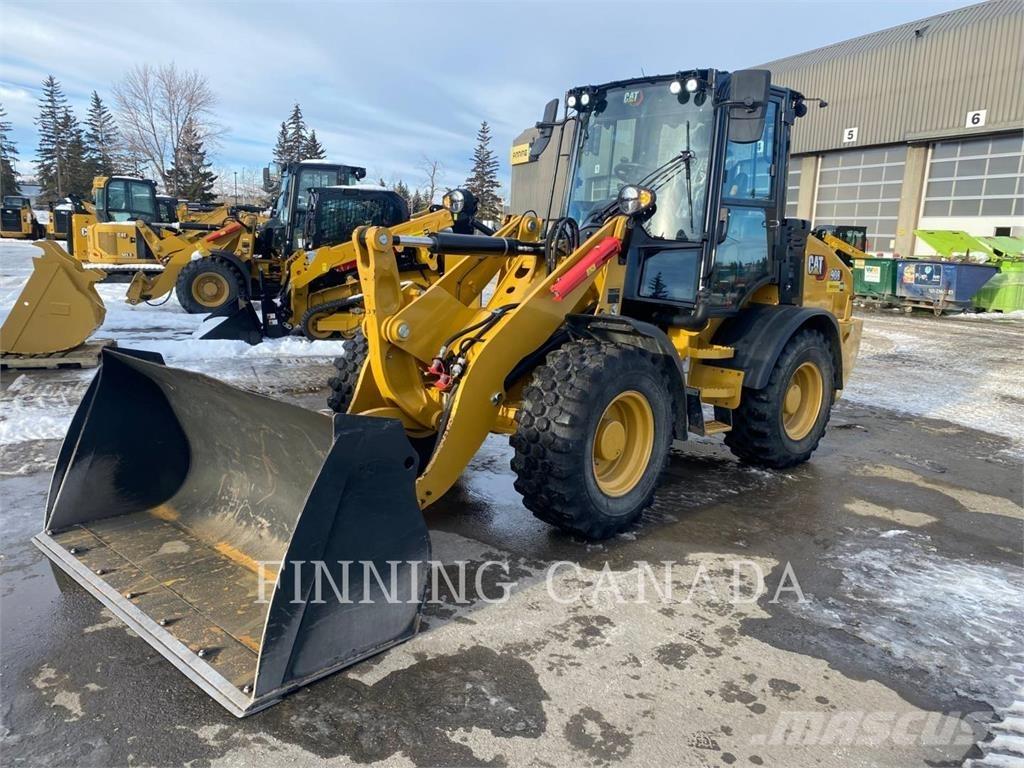 CAT 908-14 Iekrāvēji uz riteņiem