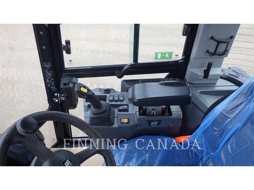 CAT 908-14 Iekrāvēji uz riteņiem