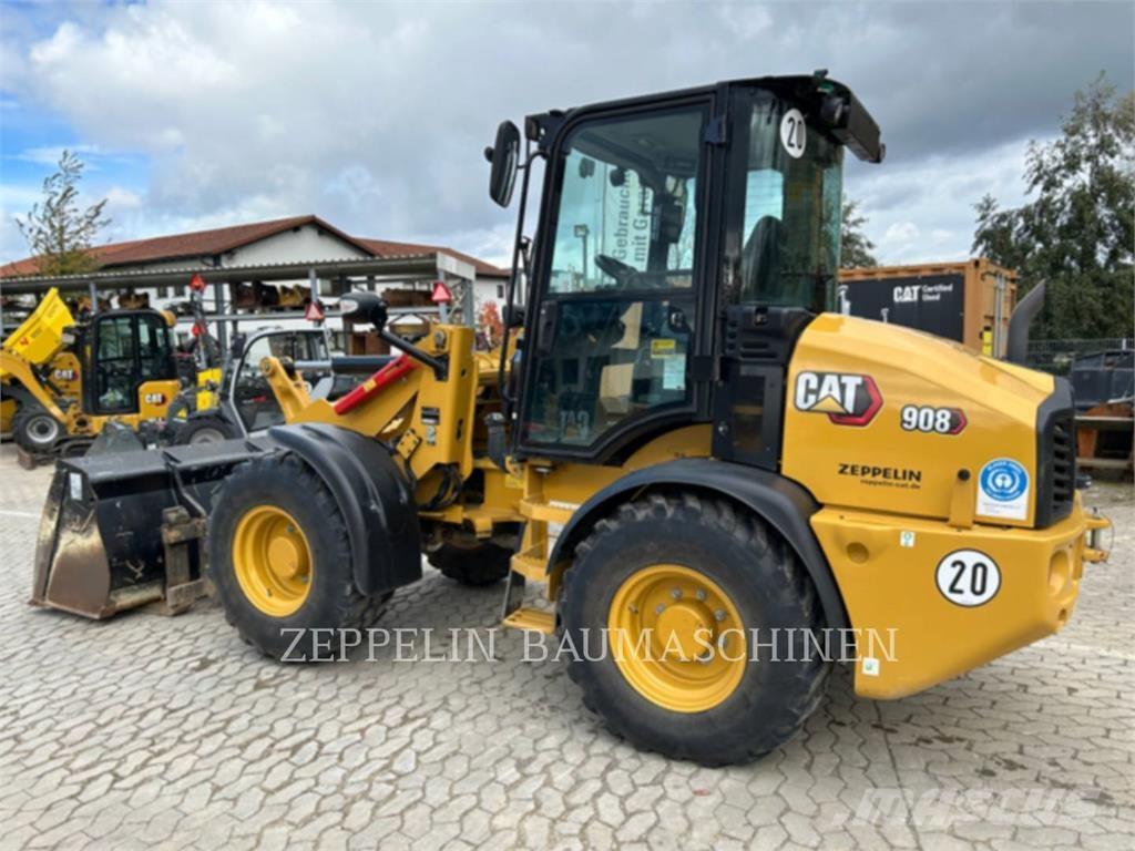 CAT 908-14 Iekrāvēji uz riteņiem