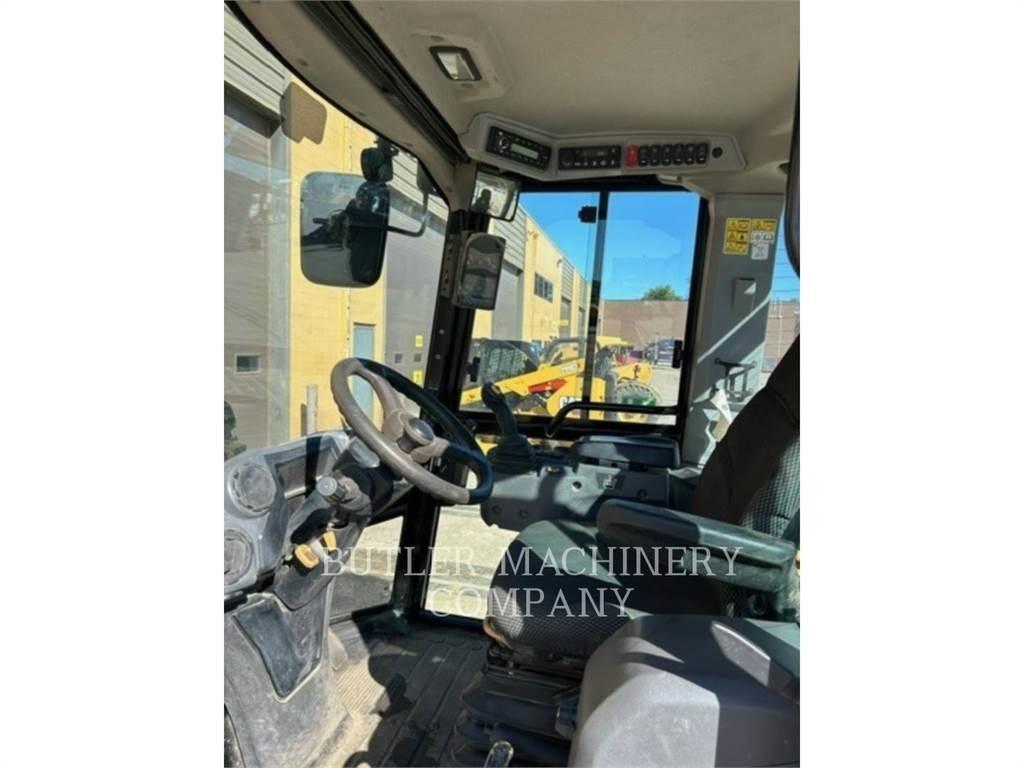 CAT 908-14SLSF Iekrāvēji uz riteņiem