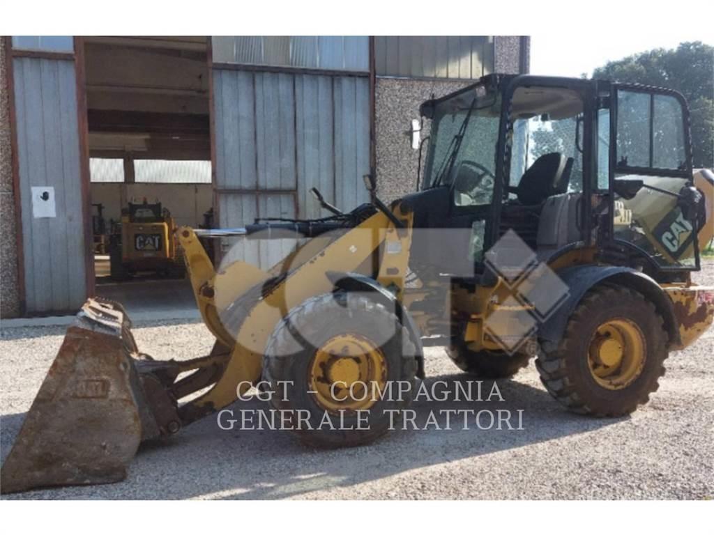 CAT 908H Iekrāvēji uz riteņiem