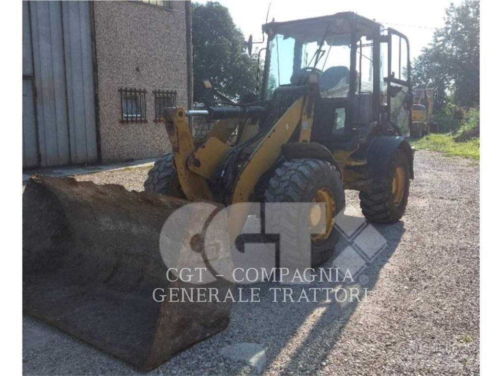 CAT 908H Iekrāvēji uz riteņiem