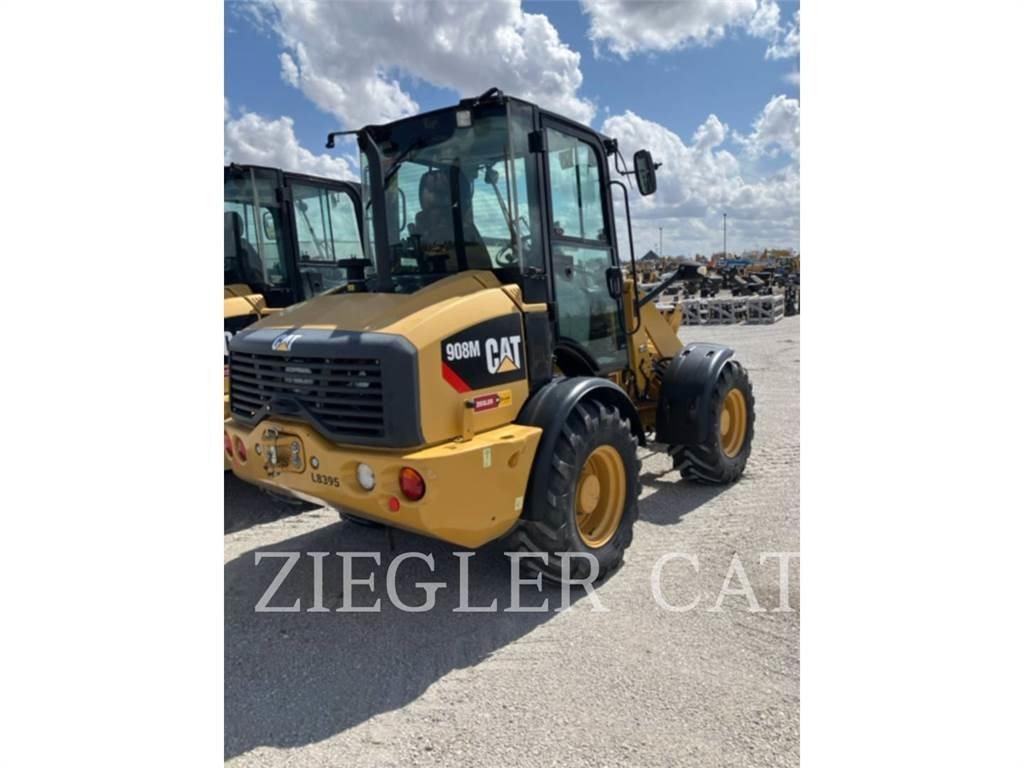 CAT 908M Iekrāvēji uz riteņiem