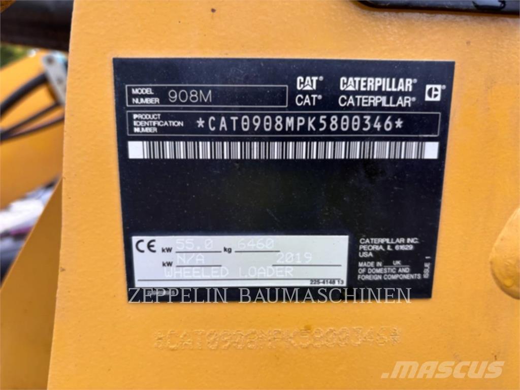 CAT 908M Iekrāvēji uz riteņiem