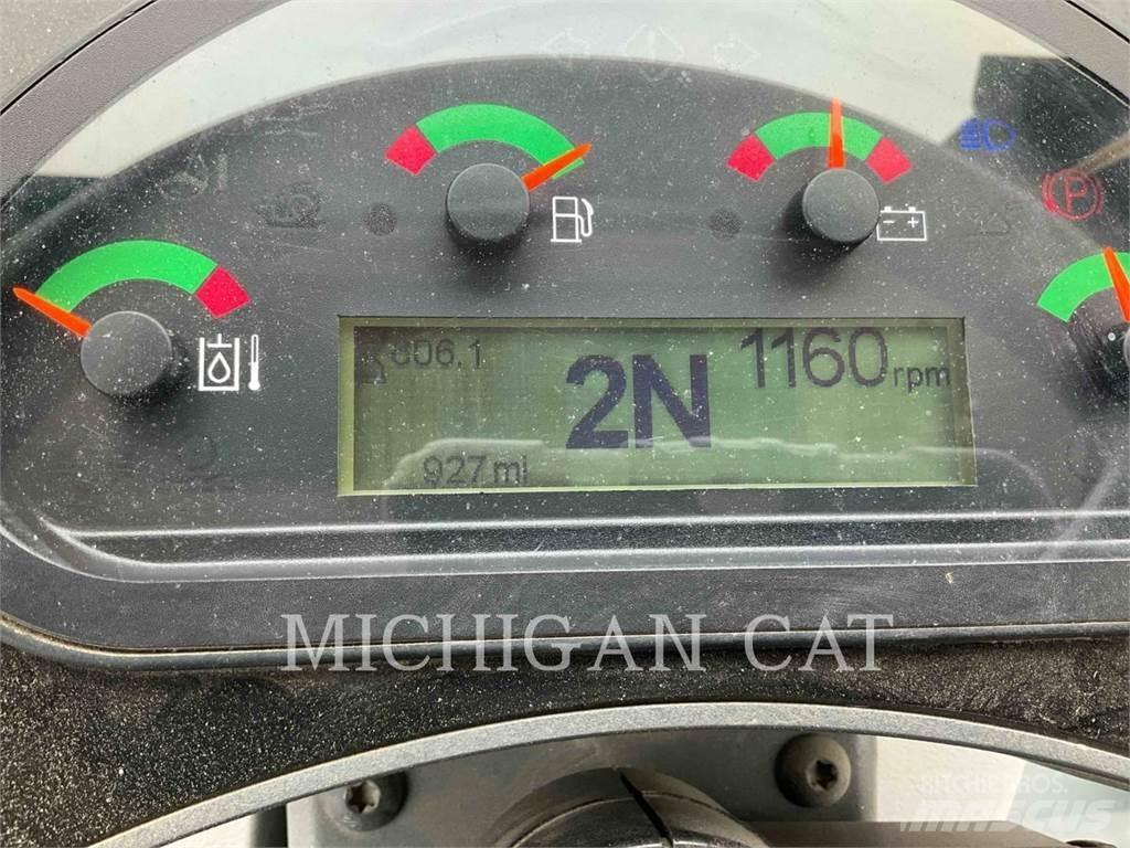 CAT 908M ARW Iekrāvēji uz riteņiem