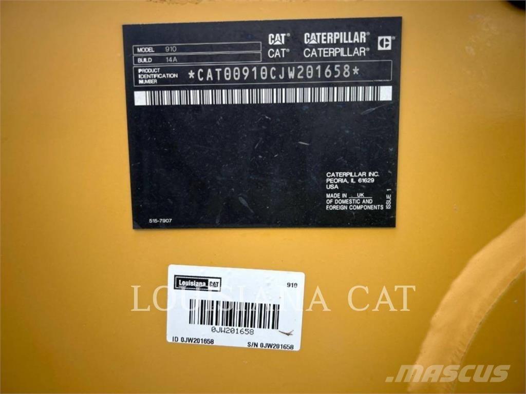 CAT 910 Iekrāvēji uz riteņiem