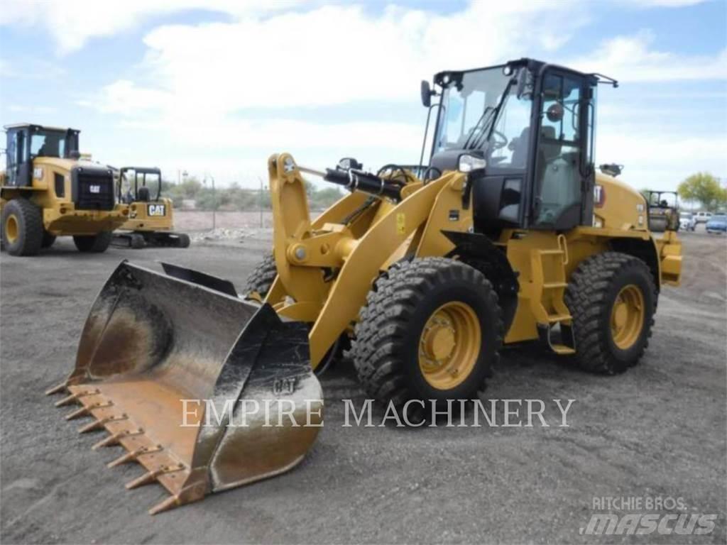 CAT 910-14 Iekrāvēji uz riteņiem