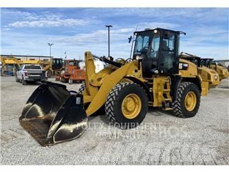 CAT 918M Iekrāvēji uz riteņiem