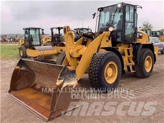 CAT 918M Iekrāvēji uz riteņiem