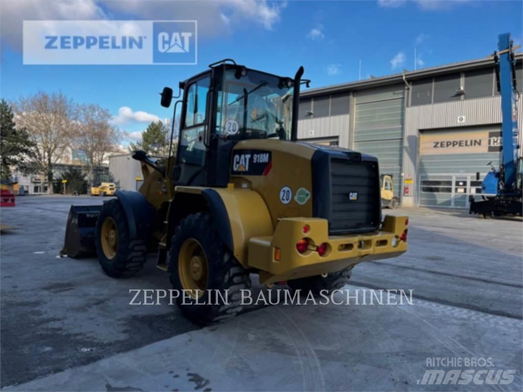 CAT 918M Iekrāvēji uz riteņiem