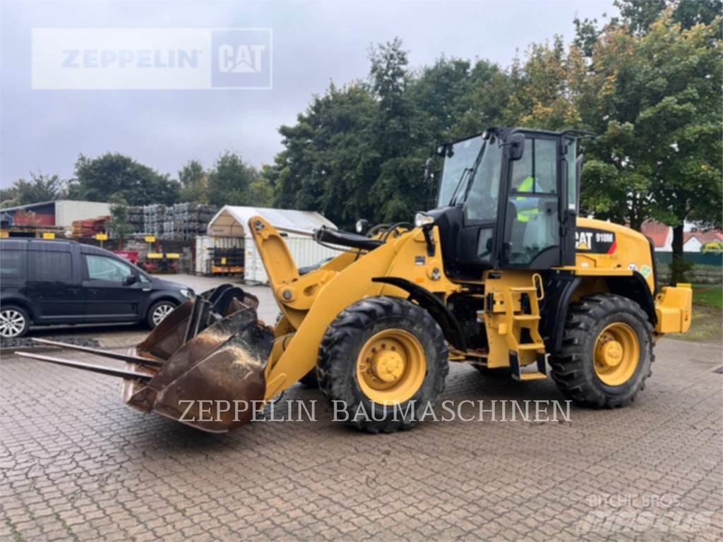 CAT 918M Iekrāvēji uz riteņiem