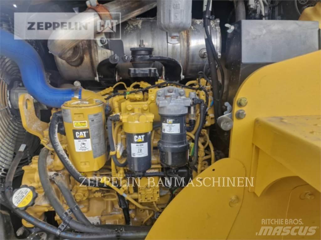 CAT 918M Iekrāvēji uz riteņiem