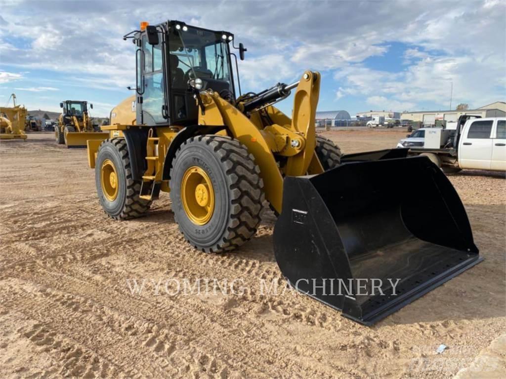 CAT 920 Iekrāvēji uz riteņiem