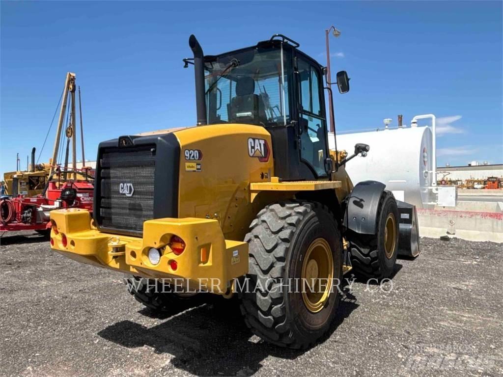 CAT 920 Iekrāvēji uz riteņiem