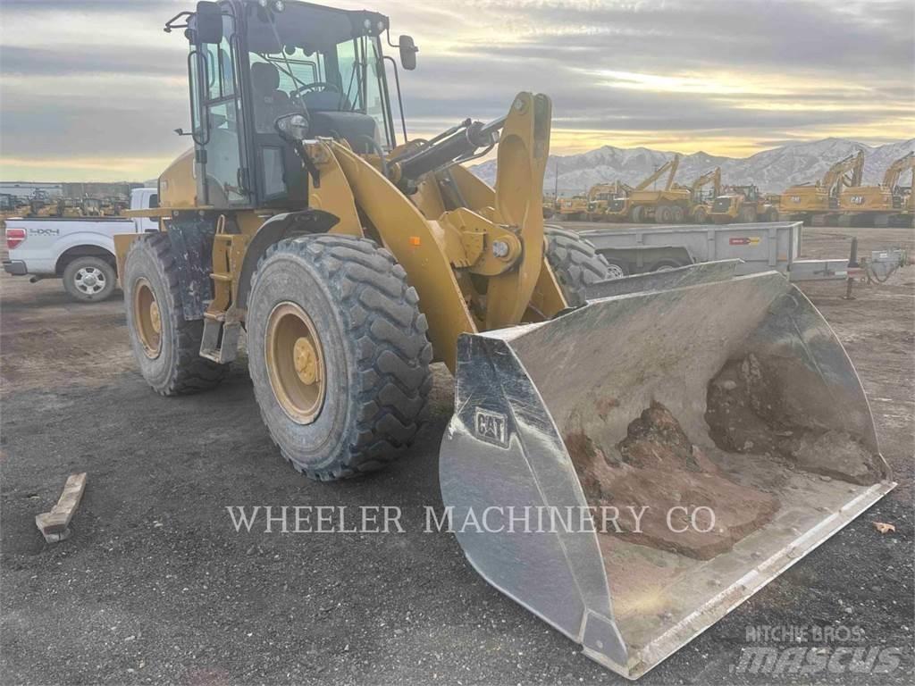 CAT 920 Iekrāvēji uz riteņiem